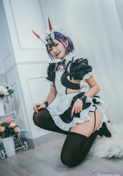 奸人坚